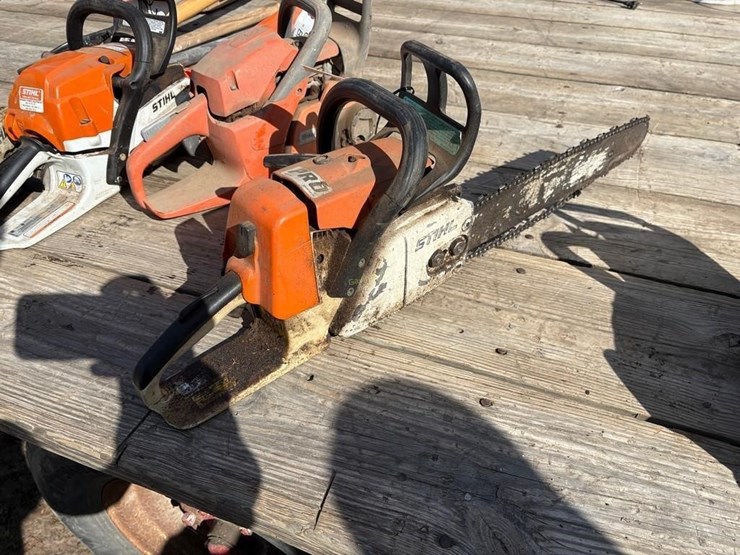 stihl-ms260-chainsaw-image-3