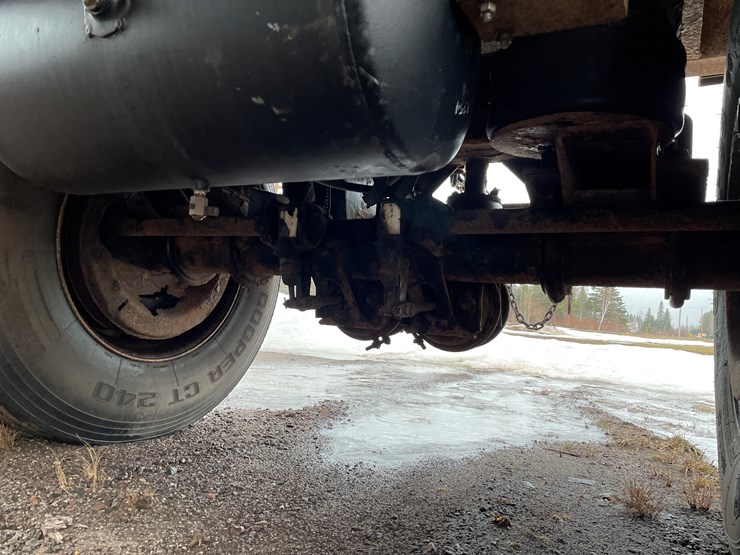 #290-•-2005-great-lakes-(3)-axle-pup-trailer-(has-mi-title)-(marenisco,-mi)-image-27