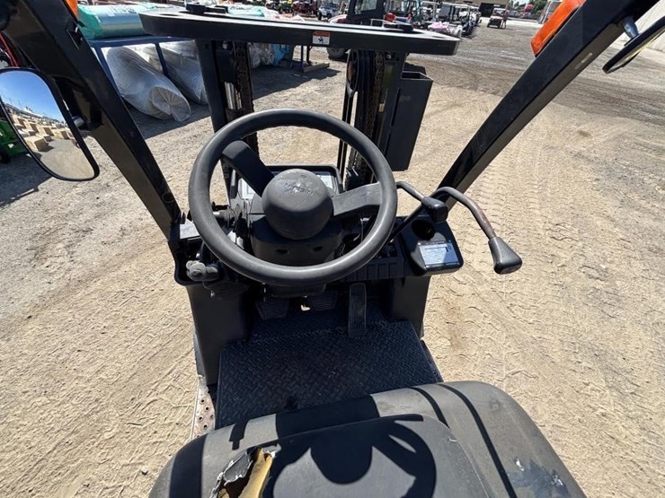 2007-nissan-mcp1f2a25lv-image-17