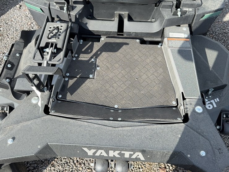 #4076-•-yakta-yxr-710-zero-turn-mower-image-5