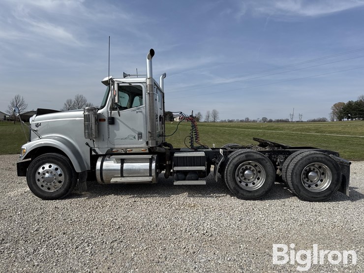 2013-international-9900-image-8