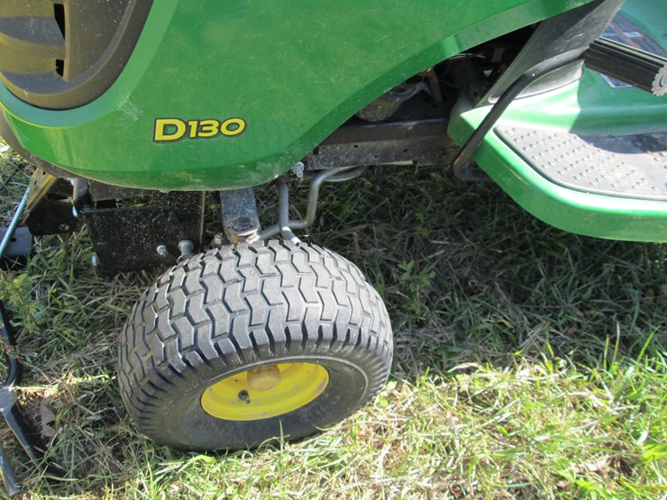 john-deere-d130-image-8