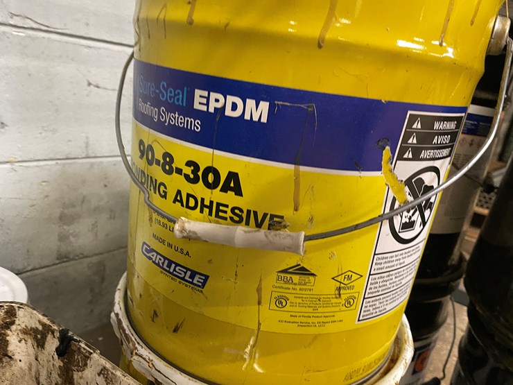 #2557-•-pallet-of-roofing-material-(columbia-heights,-mn)-image-14