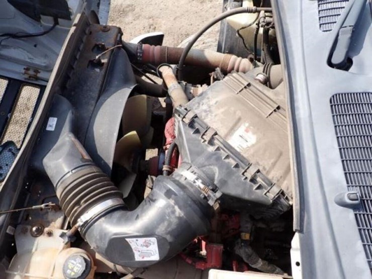 2012-ford-f750-xlt-image-26