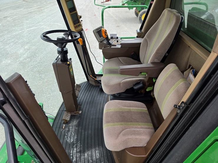 2010-john-deere-2010-image-3