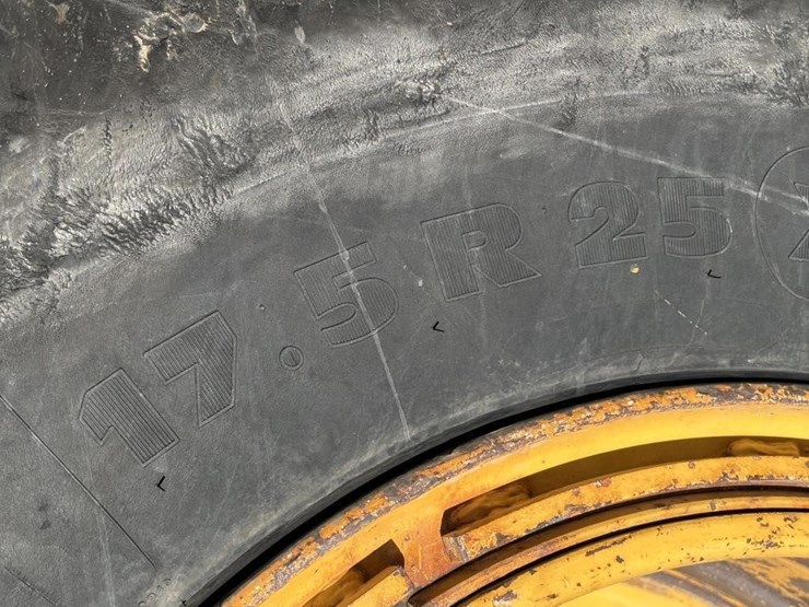 caterpillar-143h-image-40