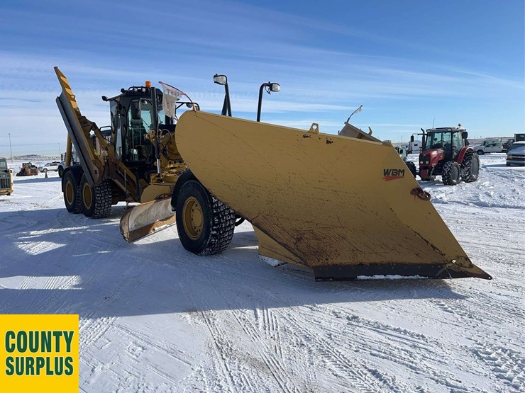 2018-caterpillar-160m-image-2