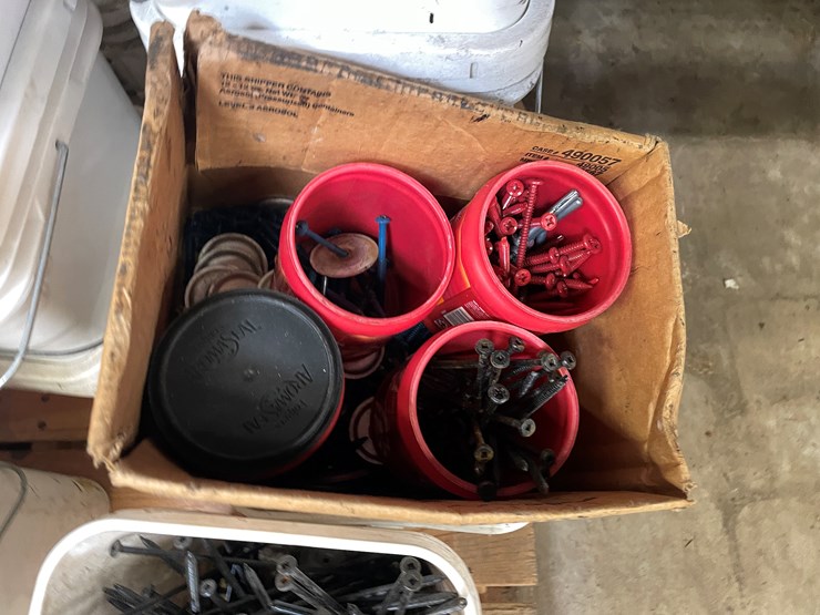 #2549-•-pallet-of-insulation/roofing-screws-(columbia-heights,-mn)-image-6