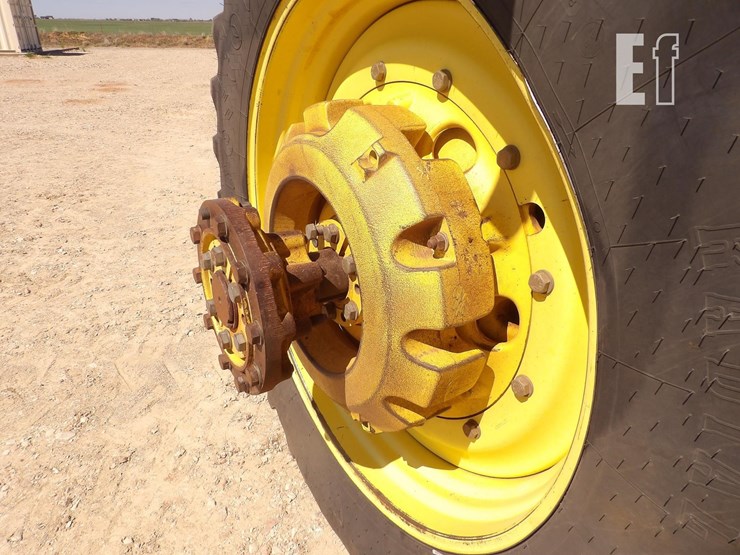 john-deere-8320-image-12