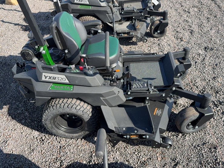 #4075-•-yakta-yxr-320-zero-turn-mower-image-7