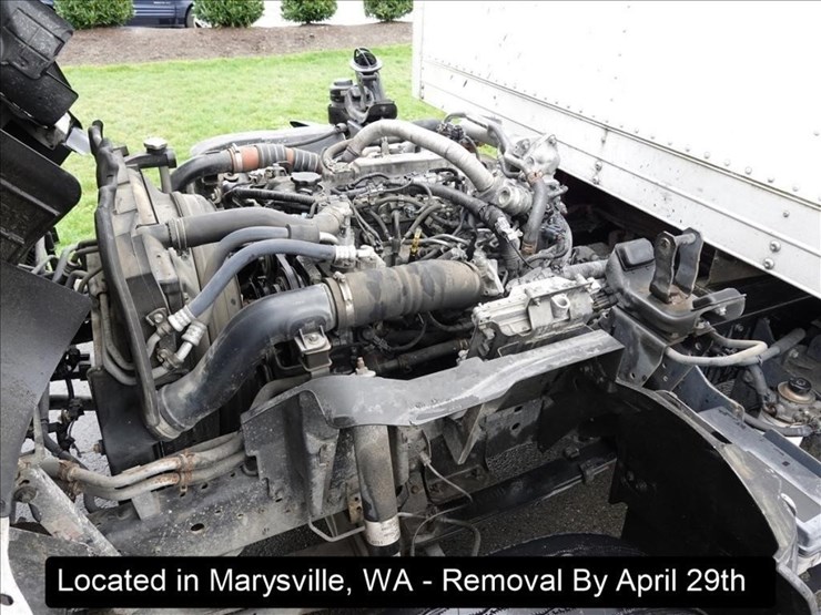 2016-isuzu-nqr-image-24