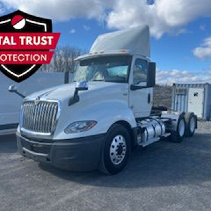 2019 INTERNATIONAL LT