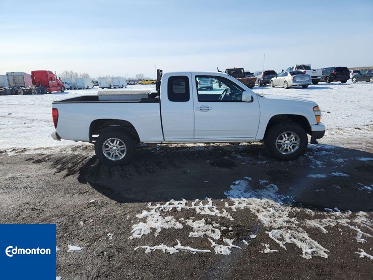 2012-chevrolet-colorado-image-8