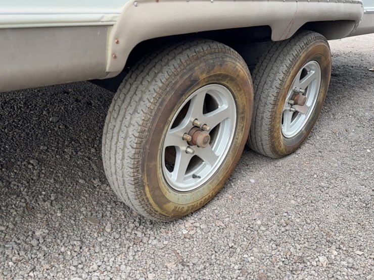 #3002-•-2006-rockwood-28'-5th-wheel-camper-image-8