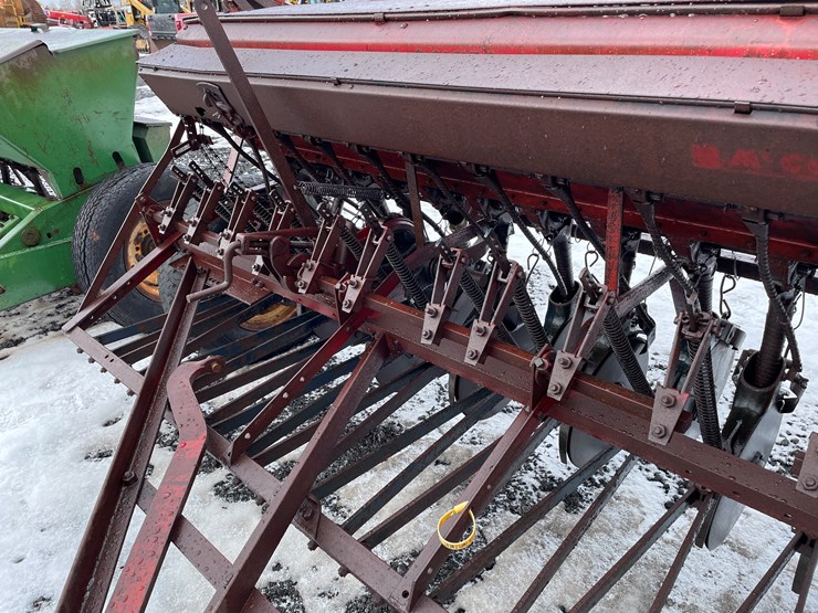#154-•-mccormick-grain-drill-(mason,-wi)-image-19