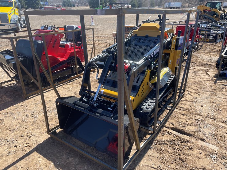 #374-•-unused-2026-cfg-skid-steer-loader-(princeton,-mn)-image-1
