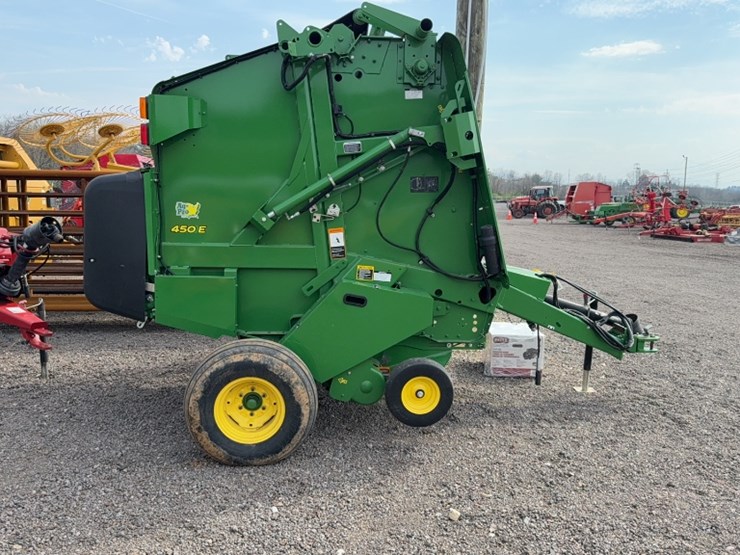 john-deere-450e-image-3