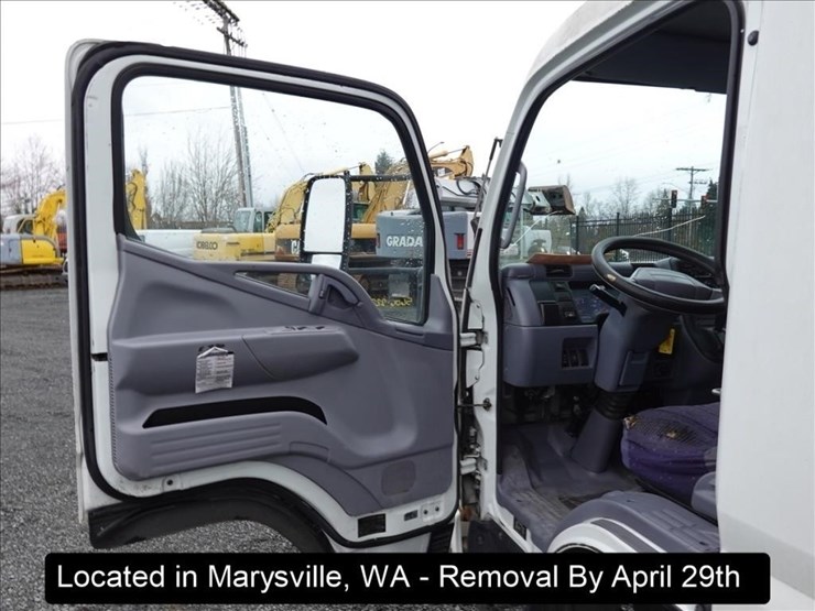 2007-mitsubishi-fuso-fe140-image-3