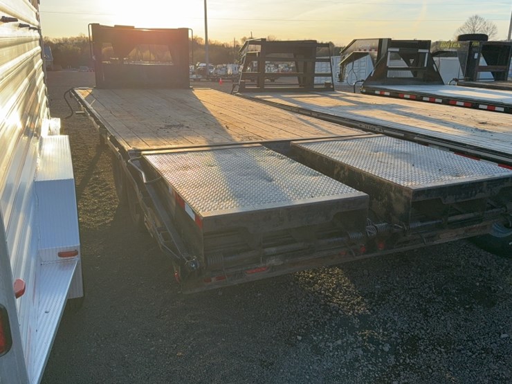 #3009-•-2017-gatormade-21'-gooseneck-trailer-image-7