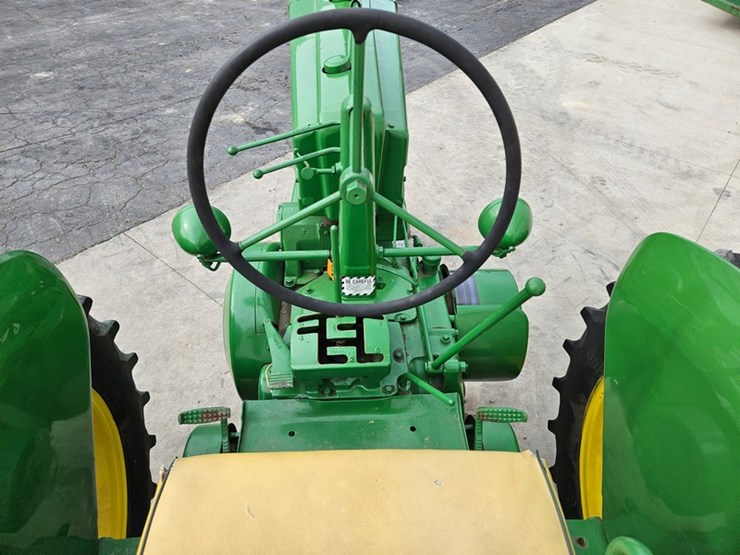 1950-john-deere-model-a-image-22