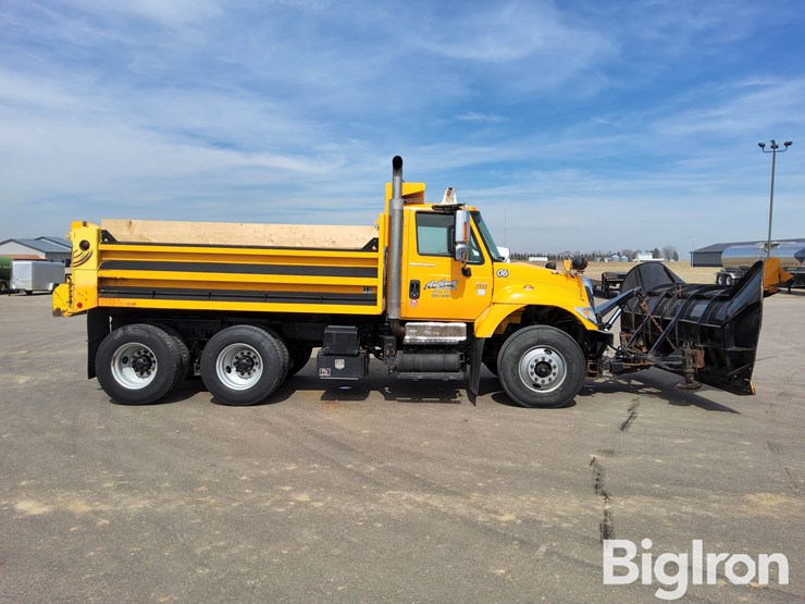 2006-international-7400-image-4