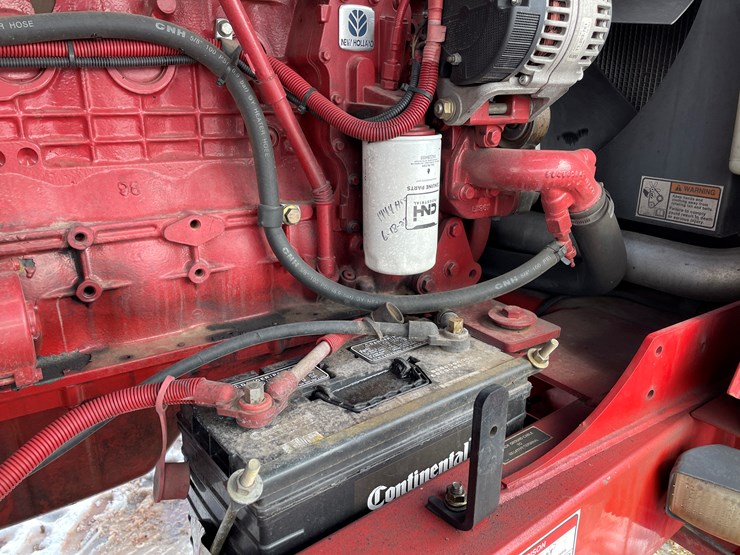 2011-new-holland-h8060-image-43