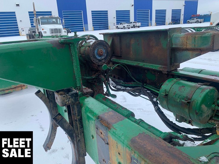 1999-freightliner-fl80-image-6