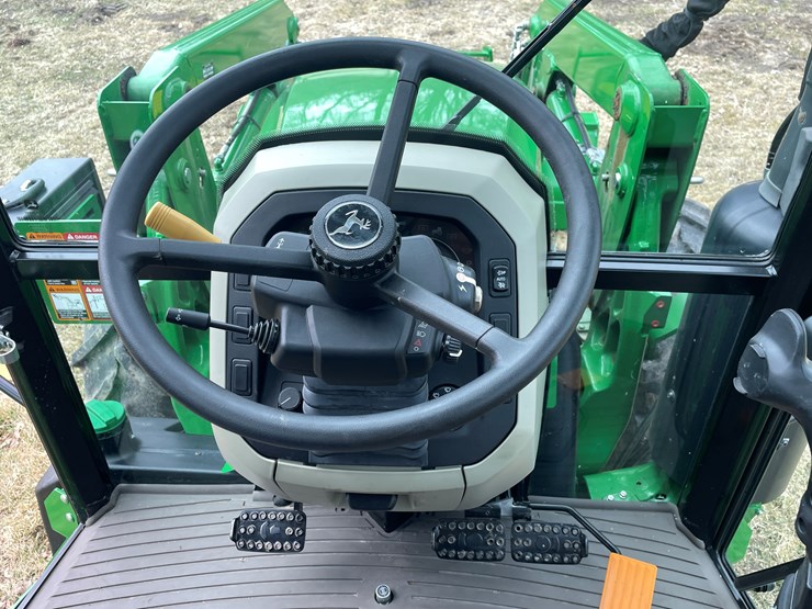 2019-john-deere-5090m-image-53