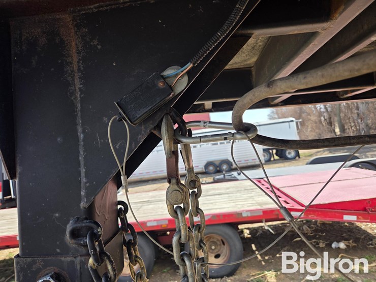 2008-middlebury-t/a-gooseneck-enclosed-trailer-image-15