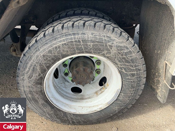 2012-international-durastar-4300-image-11