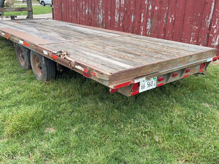 flatbed-gooseneck-trailer-22'-deck-image-15