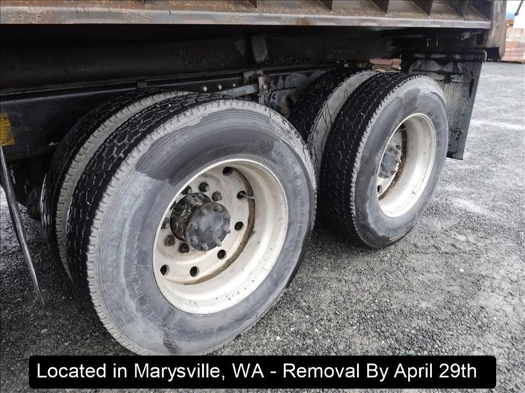 1997-peterbilt-378-image-24