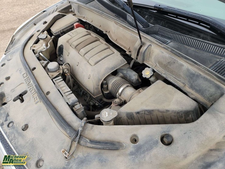 2011-chevrolet-traverse-ls-image-27