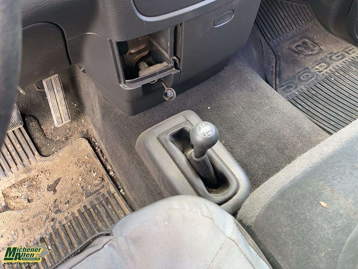 2004-dodge-ram-1500-image-18