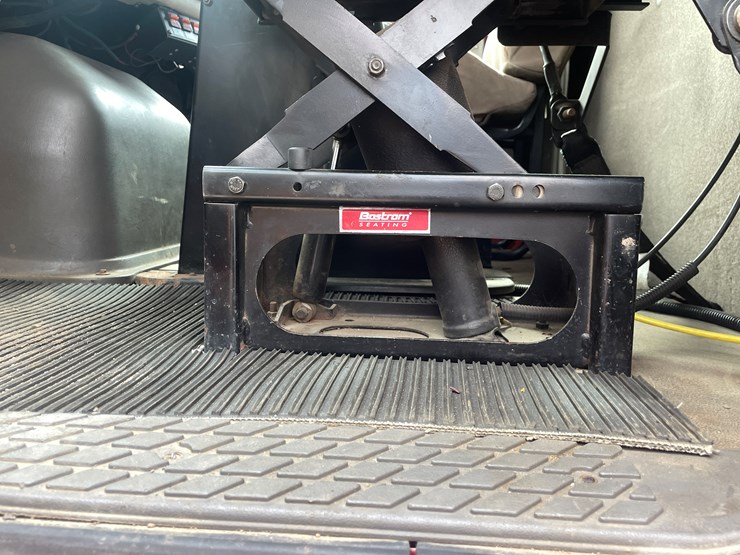 #212-•-2005-sterling-dump-truck-(has-mn-title)-(mora,-mn)-image-30