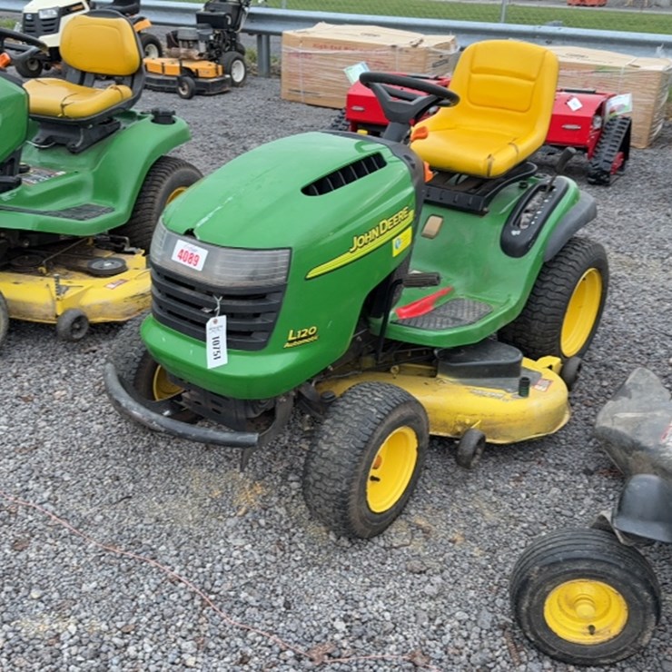 2004 JOHN DEERE L120