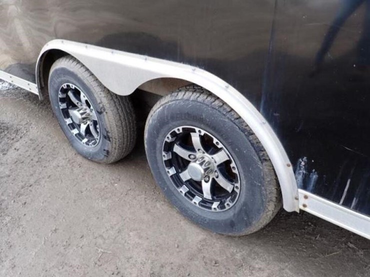 2015-discovery-24-ft-t/a-enclosed-trailer-1d9r1202-image-31