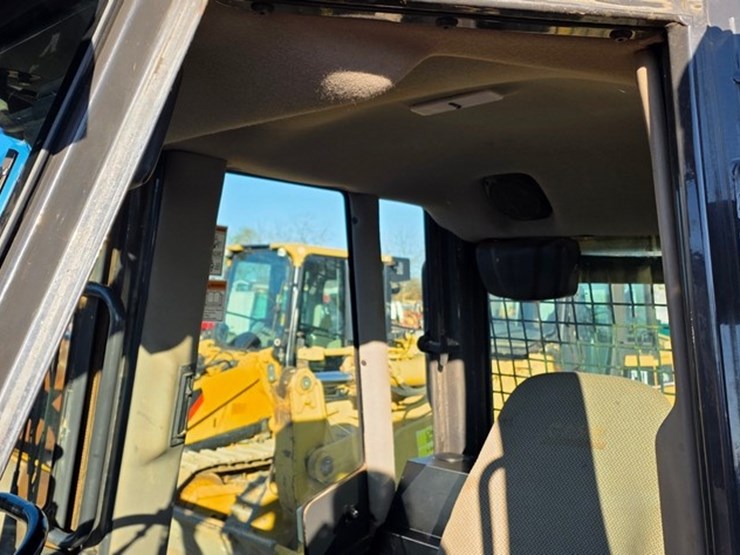 2013-case-850m-image-69