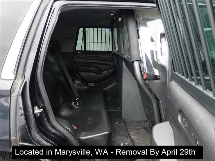 2016-chevrolet-tahoe-image-2