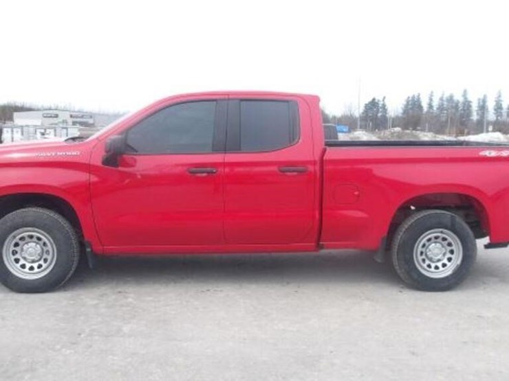 2023-chevrolet-1500-image-8