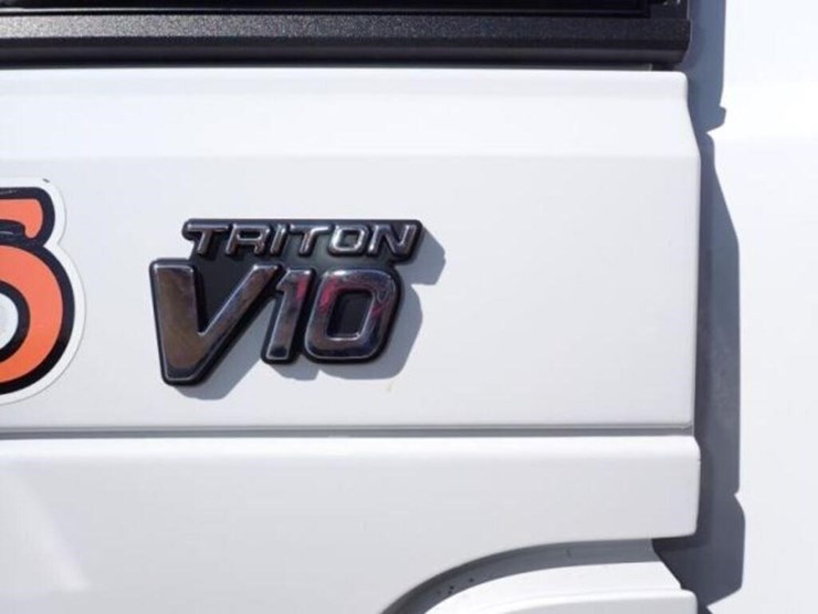 2016-ford-f650-image-22