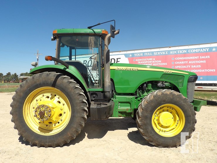 john-deere-8220-image-6