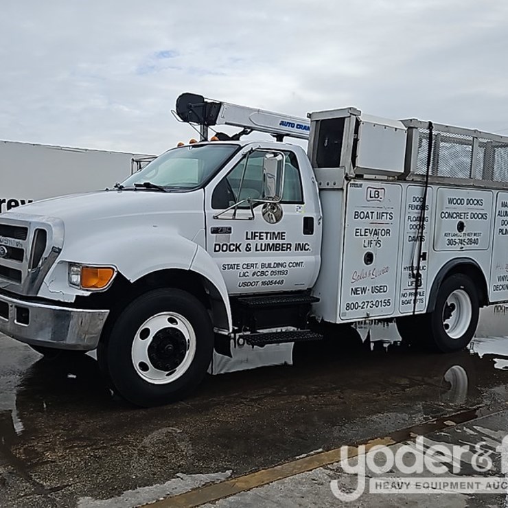 2006 FORD F750