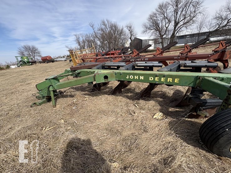 john-deere-2600-image-3
