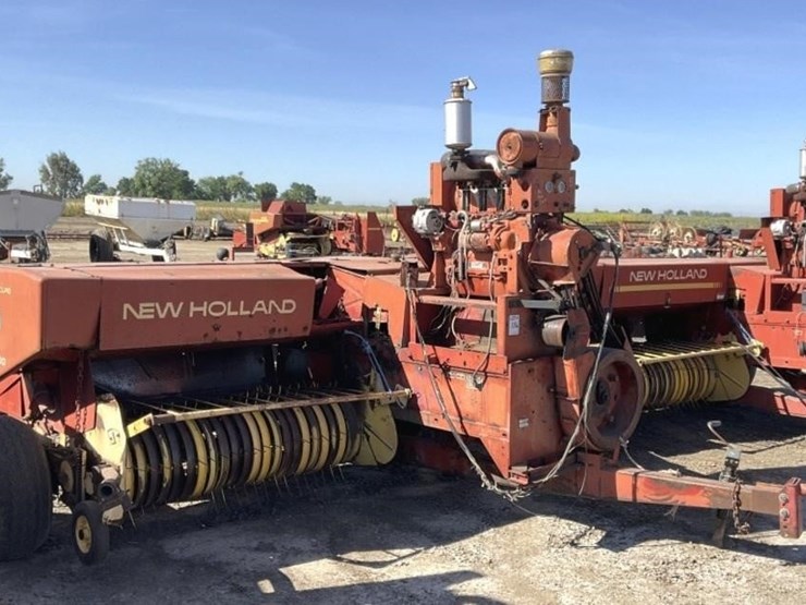new-holland-500-image-1