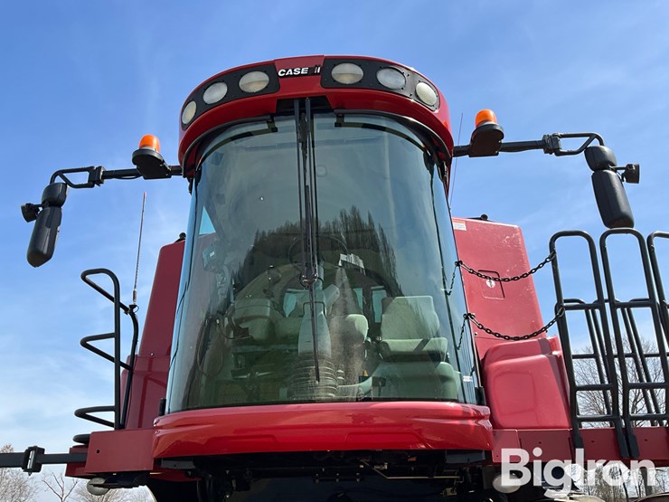 2012-case-ih-8120-image-9