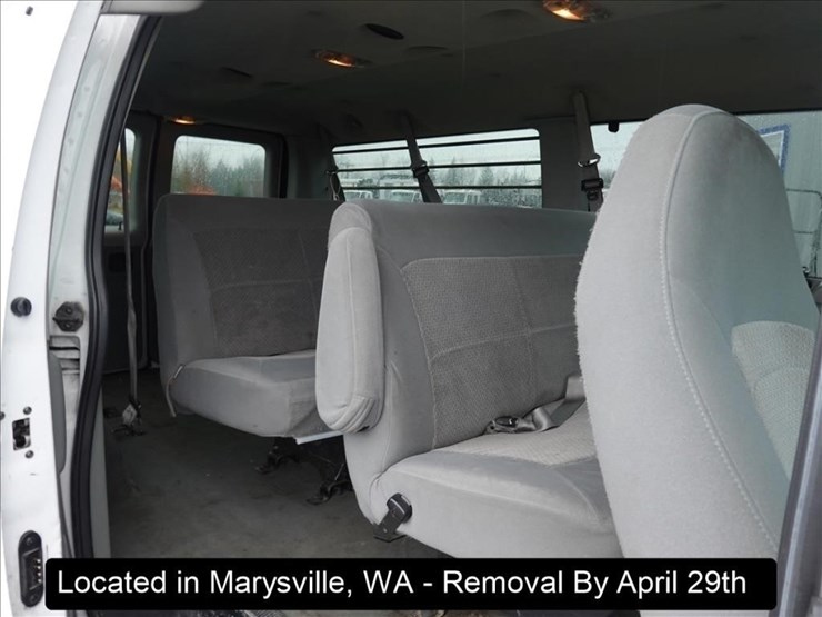 2006-ford-e350-image-25