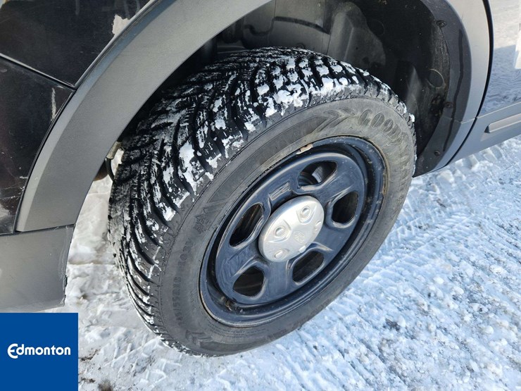 2018-ford-explorer-image-12