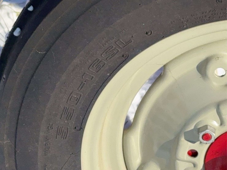 1952-ford-8n-image-17