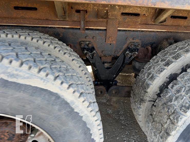 2003-kenworth-t800-image-13